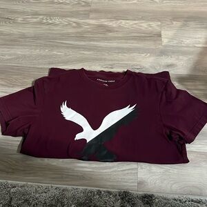 Maroon American Eagle T-shirt